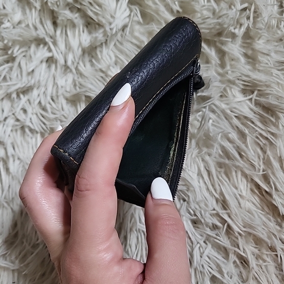 *SOLD* Vintage Black & Brown Pebbled Leather Small Wallet - Picture 3 of 8